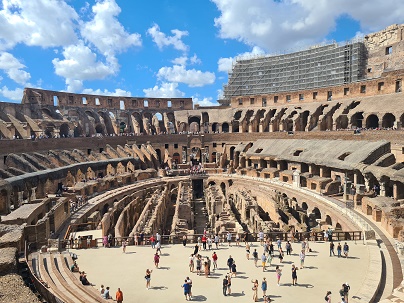Rome, 24h Hop-On Hop Off: Colosseum center view